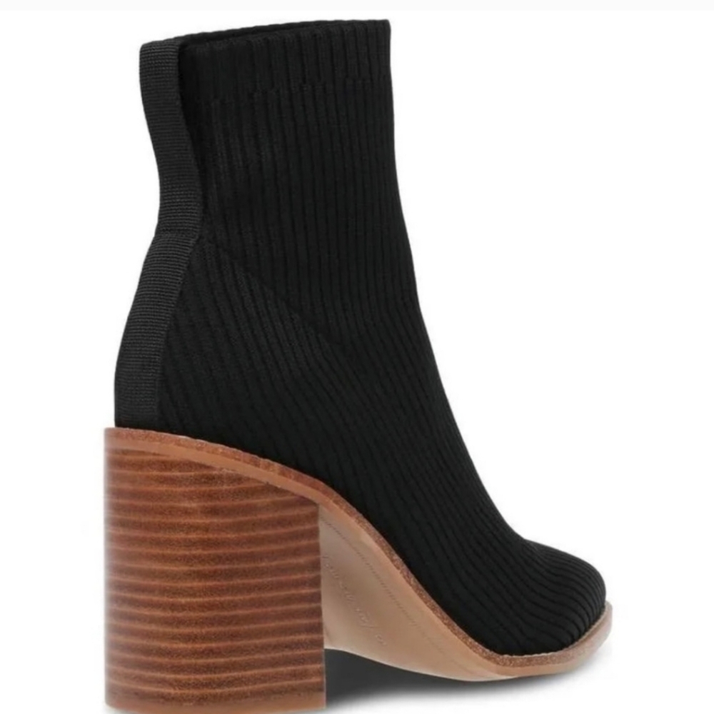 Steven Madden  Knit Booties Black Sz:6 - Picture 2 of 12